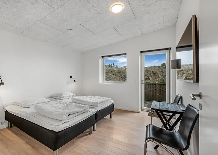 Casa de Férias Clarabelle - 1-2km From The Sea By Interhome
